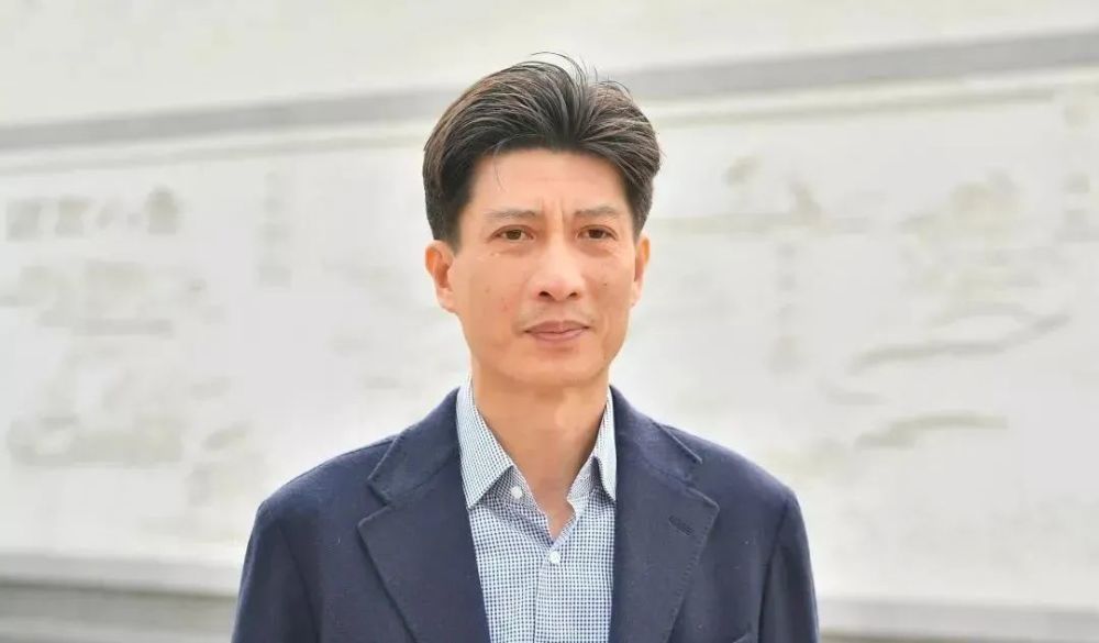 广东省汕头市委书记，引领城市发展的杰出领导者