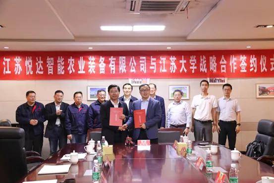 江苏科技大学里的臧柳菲，探索与成长的足迹